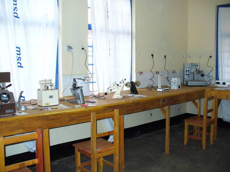 img-laboratorio-ottico-presso-il-district-hospital-di-njombe