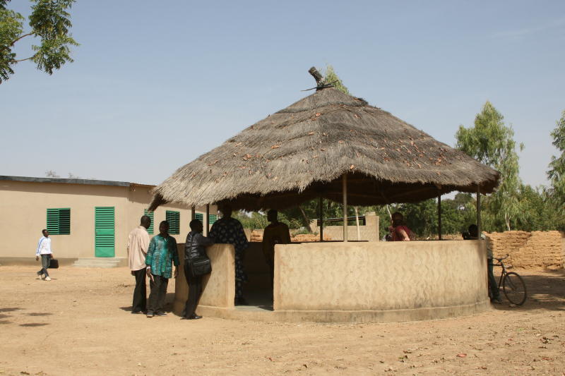 img-costruzione-de-centro-polivalente-di-zorgo-e-campo-scuola